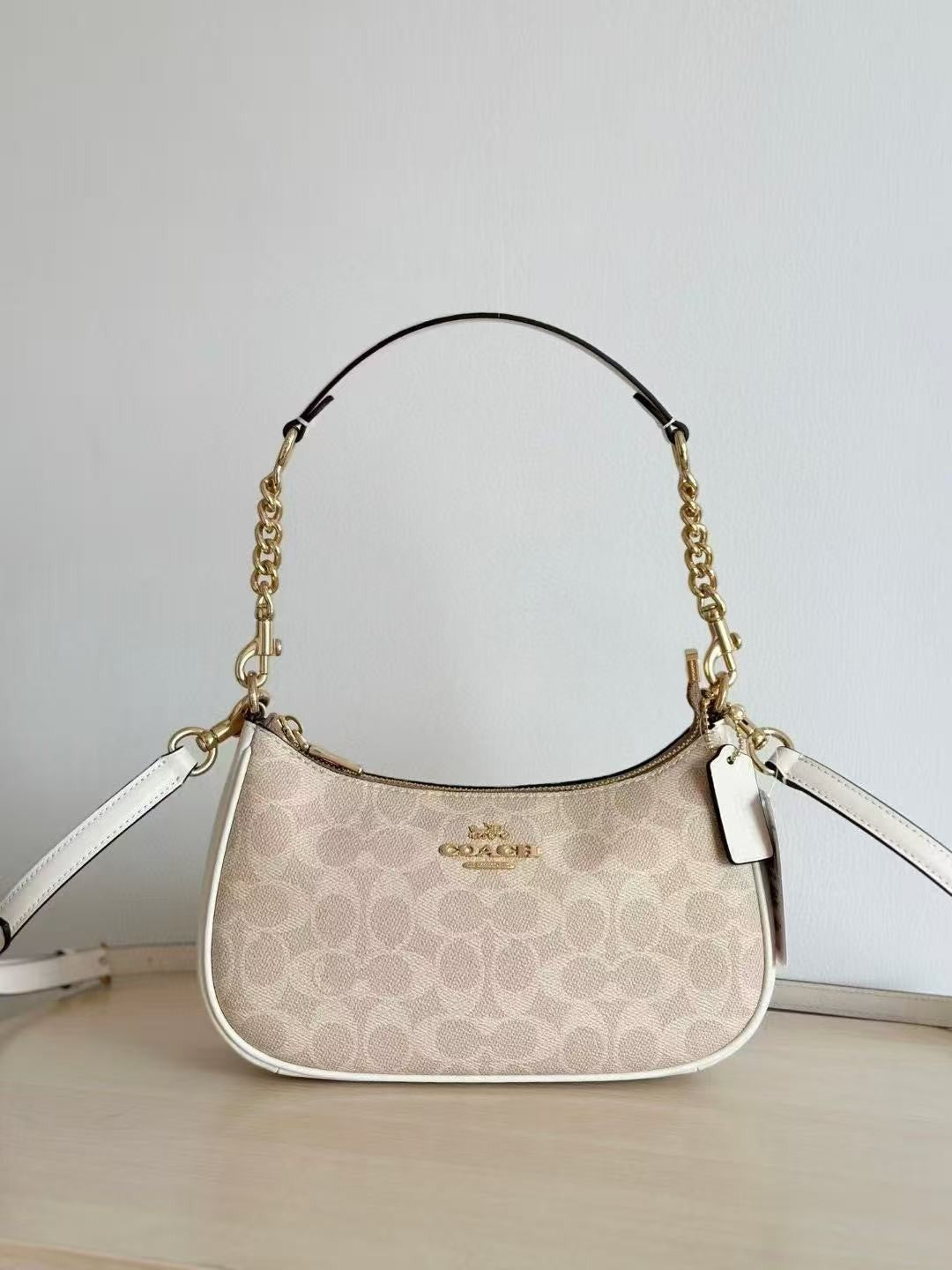 COACH Teri Shoulder Bag In Signature Canvas Gold/Sand/Chalk New Outlet