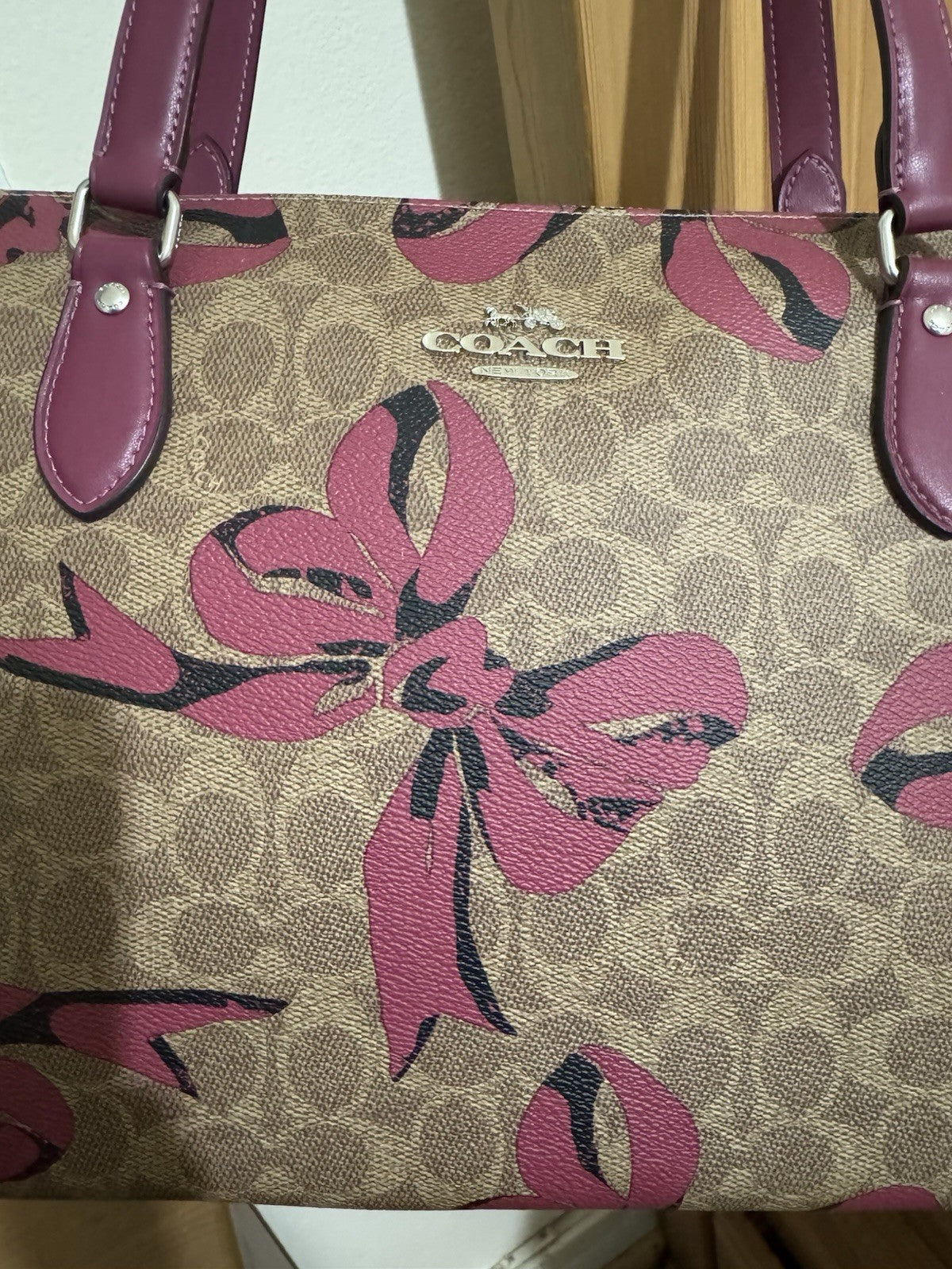NWT Coach Gallery Tote Bag In Signature Canvas With Bow Print CZ174 🎁
